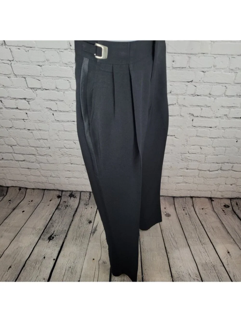 Formalwear Southeastern Black Tuxedo Suit Set Jacket Size 40R Pants 34R (32x33)